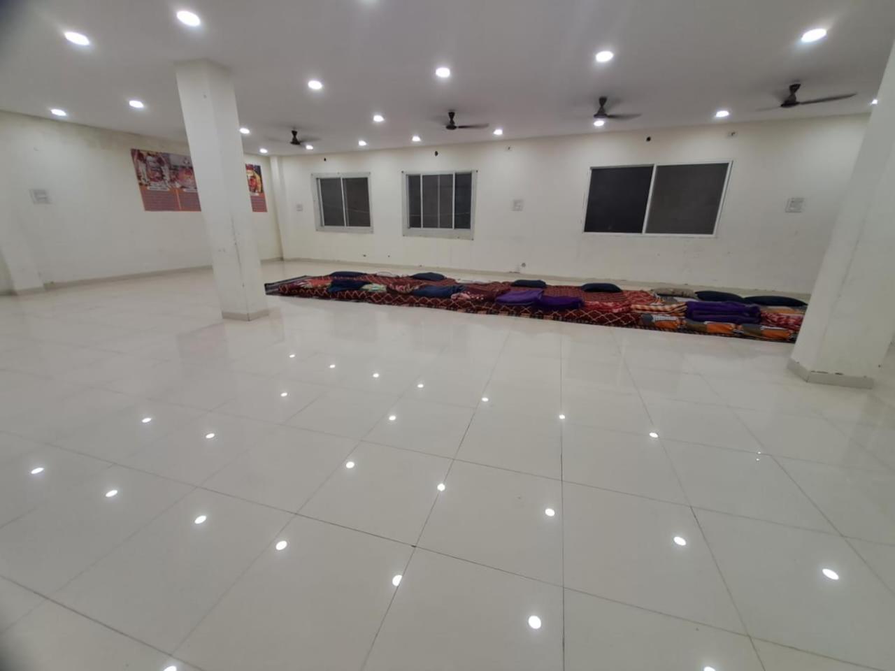Shree Sawariya Yatri Grah 호텔 우자인 외부 사진